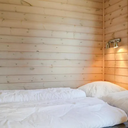 13 * Thyborøn