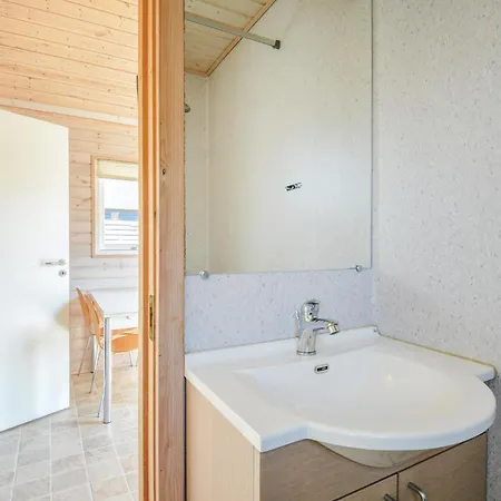 13 * Thyborøn